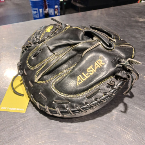 Vist Large View of Product Image Which is Used All-Star PRO-ELITE CM3000 BB/SB Catchers RH Throw Black 33"