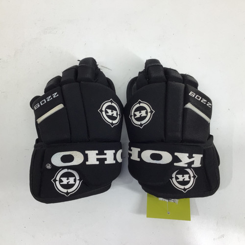 Vist Large View of Product Image Which is Used Koho 6OZZ YTH 9IN HOCKEY GLOVES Youth Gloves Black 9"