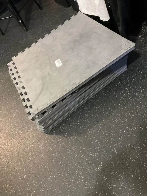 Vist Large View of Product Image Which is Used Equipment Mat Black