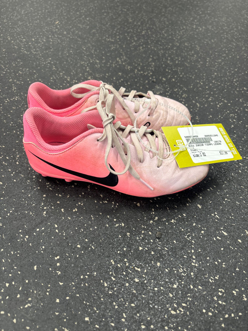 Vist Large View of Product Image Which is Used Nike Soccer Cleats Pink Junior 02