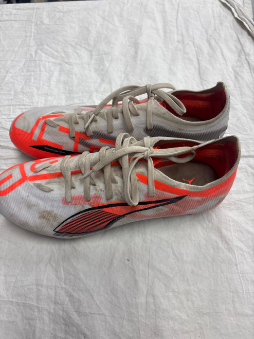 Vist Large View of Product Image Which is Used Puma Soccer Cleats White Senior 7