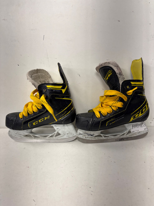 Vist Large View of Product Image Which is Used CCM TACKS 9380 Youth Hockey Skate Youth 13.5