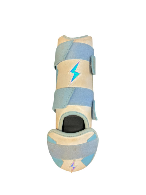 Vist Large View of Product Image Which is Used BRUCE BOLD SHIN GUARD Field Equipment