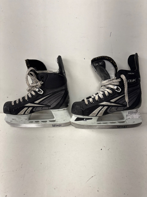 Vist Large View of Product Image Which is Used Reebok 3K Junior Hockey Skate Junior 04.5