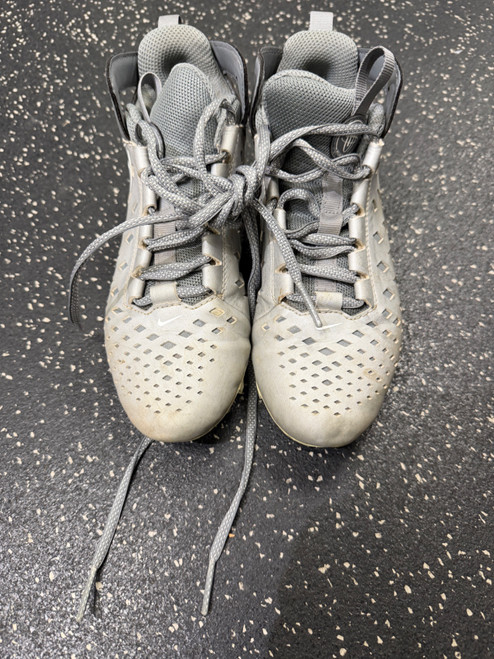 Vist Large View of Product Image Which is Used Nike LAX Cleats Girls Grey Junior 04.5