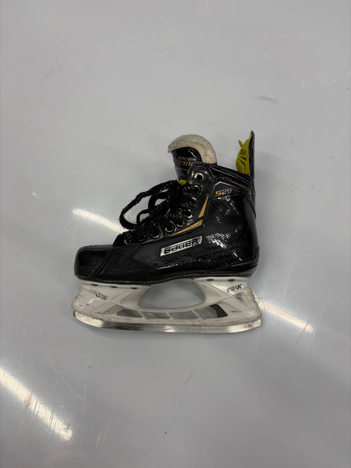 Vist Large View of Product Image Which is Used Bauer SUPREME S29 Junior Hockey Skate Junior 03