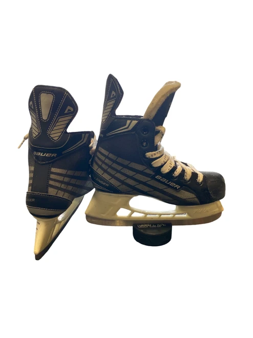 Vist Large View of Product Image Which is Used Bauer CHALLENGER Senior Hockey Skate Senior 4