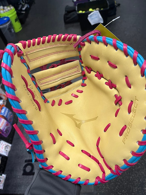 Vist Large View of Product Image Which is Used Mizuno GPS-30PB BB/SB First Base RH Throw Tan 12 1/2"