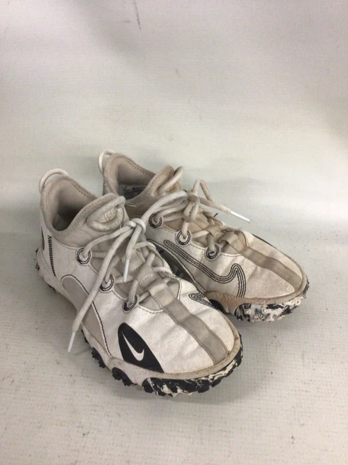 Vist Large View of Product Image Which is Used Nike TUREIELO BB/SB Cleats White Junior 03
