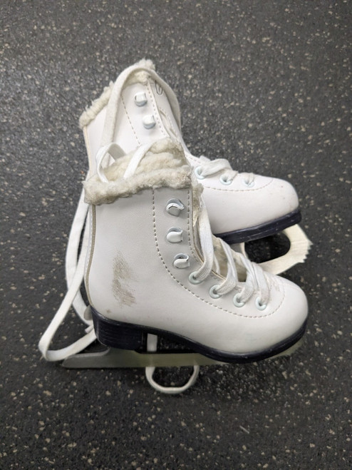 Vist Large View of Product Image Which is Used Jackson CAMEO 1120 Girls Figure Skate White Youth 08.0
