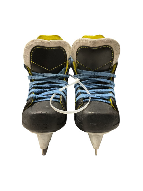 Vist Large View of Product Image Which is Used CCM SUPER TACKS 9350 SZ Y 8 Youth Hockey Skate Youth 08.0
