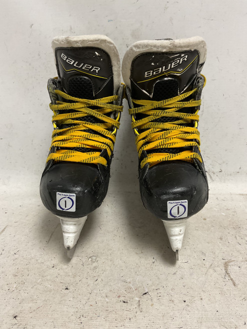 Vist Large View of Product Image Which is Used Bauer SUPREME M40 Junior Hockey Skate White/Black/Yellow Junior 01