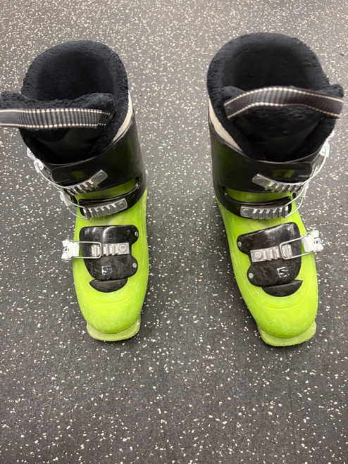 Vist Large View of Product Image Which is Used Salomon T3 Boys DH Ski Boot None 245 MP - M06.5 - W07.5