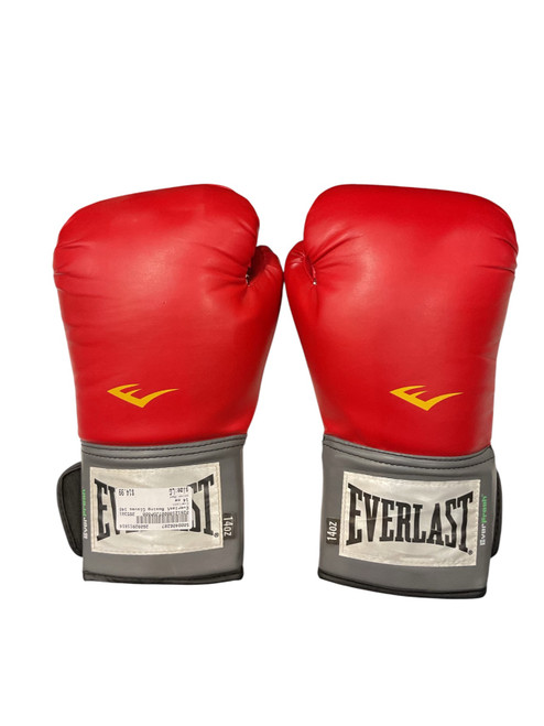 Vist Large View of Product Image Which is Used Everlast Boxing Gloves Red LG