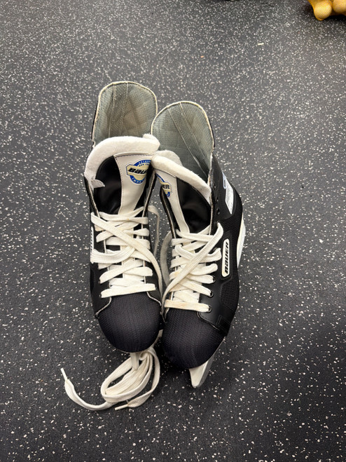 Vist Large View of Product Image Which is Used Bauer IMPACT LL BEAN Senior Hockey Skate Senior 10