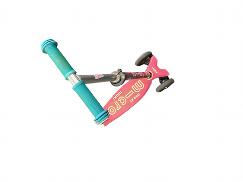 Vist Large View of Product Image Which is Used MAXI MICRO SCOOTER Scooter Pink