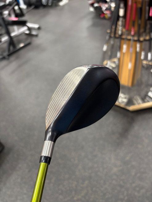 Vist Large View of Product Image Which is Used Cleveland HIBORE Mens Fairway Wood RH 3 Wood