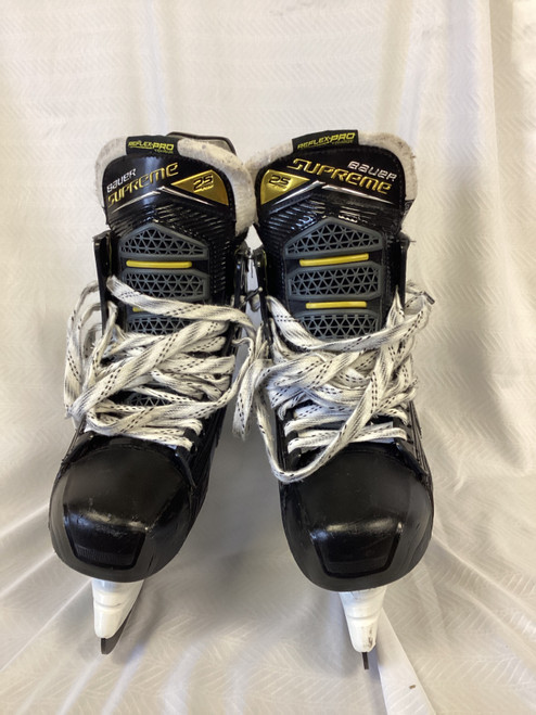 Vist Large View of Product Image Which is Used Bauer 2S PRO Senior Hockey Skate Senior 8