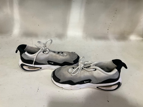 Vist Large View of Product Image Which is Used Nike AIRMAX Running/X-Train Shoes M Grey And Black Senior 5.5