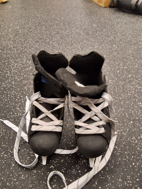 Vist Large View of Product Image Which is Used American Athletic ICE FORCE Junior Hockey Skate Junior 02