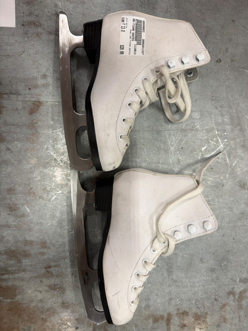 Vist Large View of Product Image Which is Used DBX FIGURE SKATES Girls Figure Skate White Youth 13.0