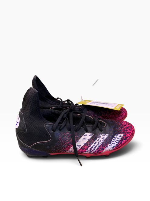 Vist Large View of Product Image Which is Used Adidas Soccer Cleats Black Junior 04.5