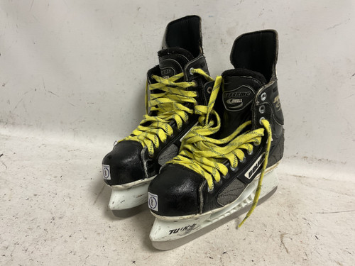 Vist Large View of Product Image Which is Used Bauer SUPREME 7000 Senior Hockey Skate Senior 8
