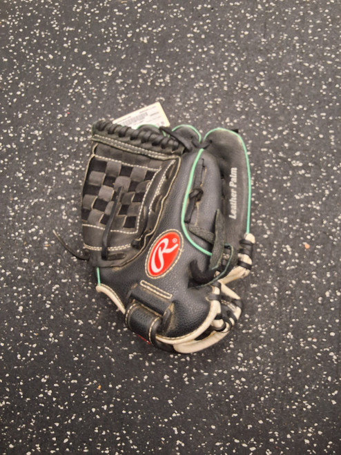 Vist Large View of Product Image Which is Used Rawlings FP110MT BB/SB Glove RH Throw Black 11"