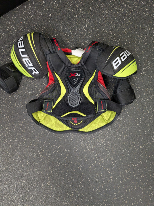 Vist Large View of Product Image Which is Used Bauer X2.9 Junior Shoulder Pads SM