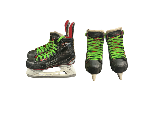 Vist Large View of Product Image Which is Used Bauer VAPOR X500 Intermediate Hockey Skate Intermediate 4.0