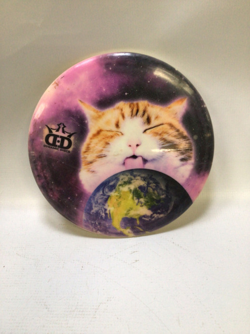 Vist Large View of Product Image Which is Used Dynamic Discs SPACE KITTY Disc Golf Mid Range Purple 177g