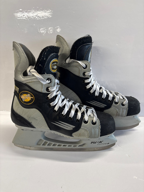 Vist Large View of Product Image Which is Used Bauer VAPOR AGILITY Senior Hockey Skate Senior 7