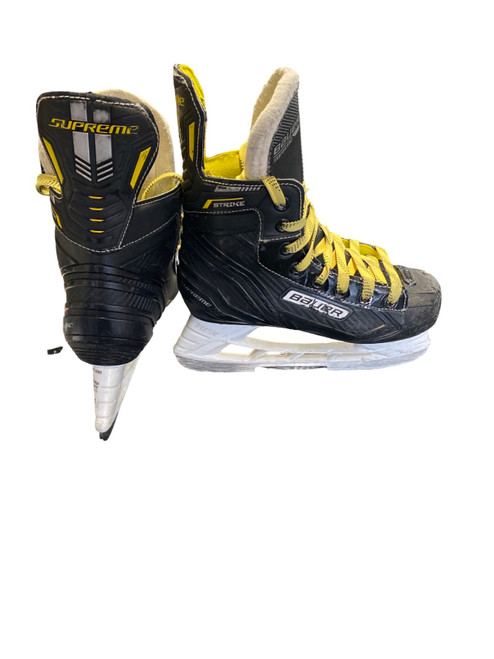 Vist Large View of Product Image Which is Used Bauer SUPREME STRIKE SKATE Intermediate Hockey Skate Intermediate 4.0