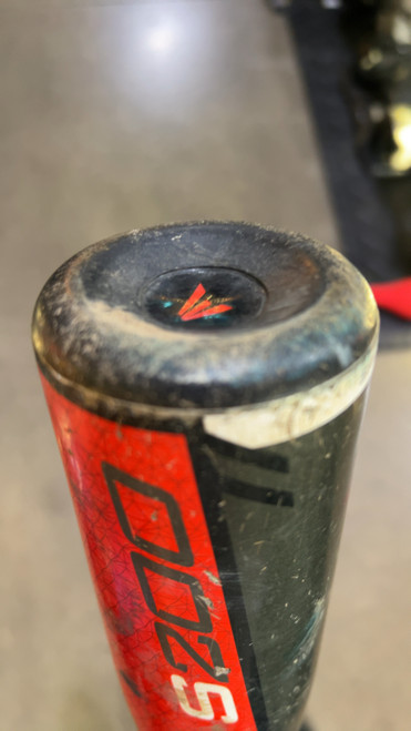 Vist Large View of Product Image Which is Used Easton S200 BB/SB USSSA 2 5/8 Bat 31"