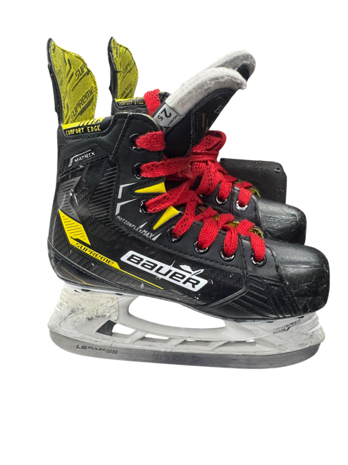 Vist Large View of Product Image Which is Used Bauer SUPREME MATRIX Junior Hockey Skate Junior 02.5