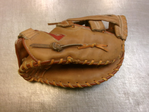 Vist Large View of Product Image Which is Used Regent BIGMAN BB/SB First Base RH Throw Brown 12 1/2"