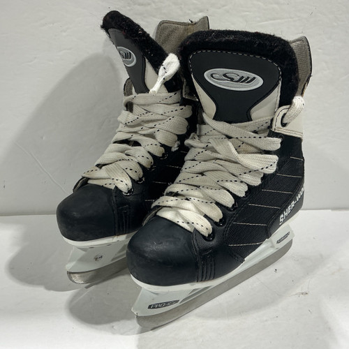 Vist Large View of Product Image Which is Used Sher-wood 5000 Youth Hockey Skate Black And White Youth 12.0