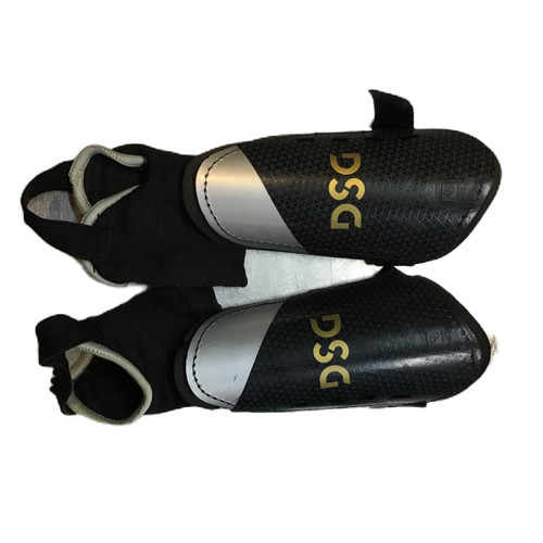 Vist Large View of Product Image Which is Used Dsg Soccer Shin Guards Junior Black LG