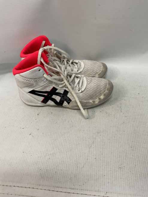 Vist Large View of Product Image Which is Used Asics Wrestling Shoes White Junior 03.5