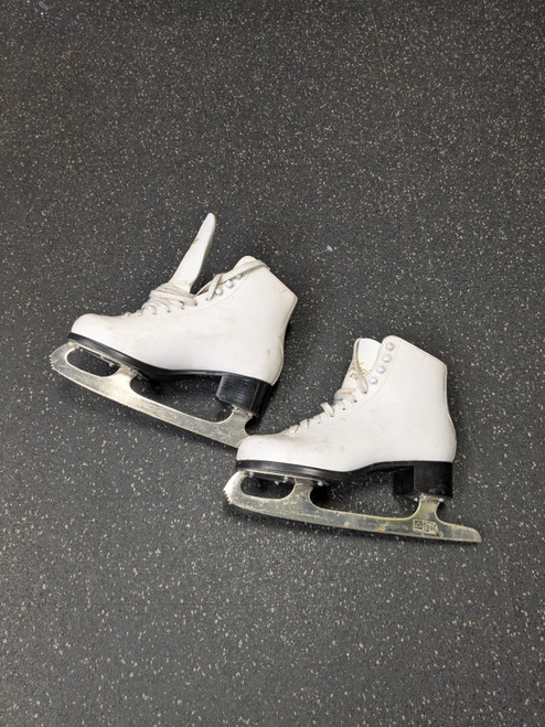 Vist Large View of Product Image Which is Used Glacier 410 WomensFigure Skate White Senior 6.5