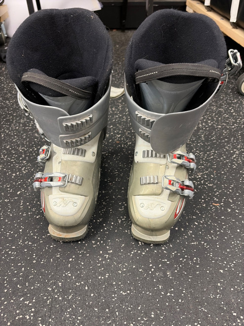 Vist Large View of Product Image Which is Used Nordica OLYMPIA EM Womens DH Ski Boot None 225 MP - J04.5 - W5.5
