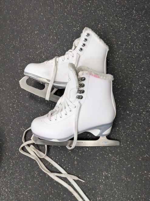 Vist Large View of Product Image Which is Used Jackson CAMEO 1500 Girls Figure Skate White Junior 04