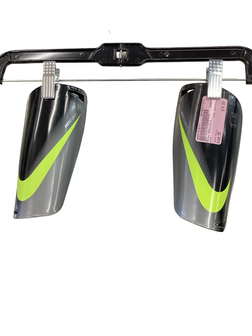 Vist Large View of Product Image Which is Used Nike MERCURIAL Soccer Shin Guards Adult Black MD