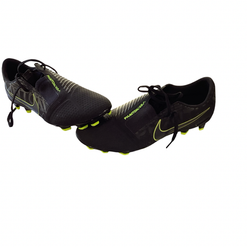 Vist Large View of Product Image Which is Used Nike PHANTOM VNM Soccer Cleats Black Senior 9