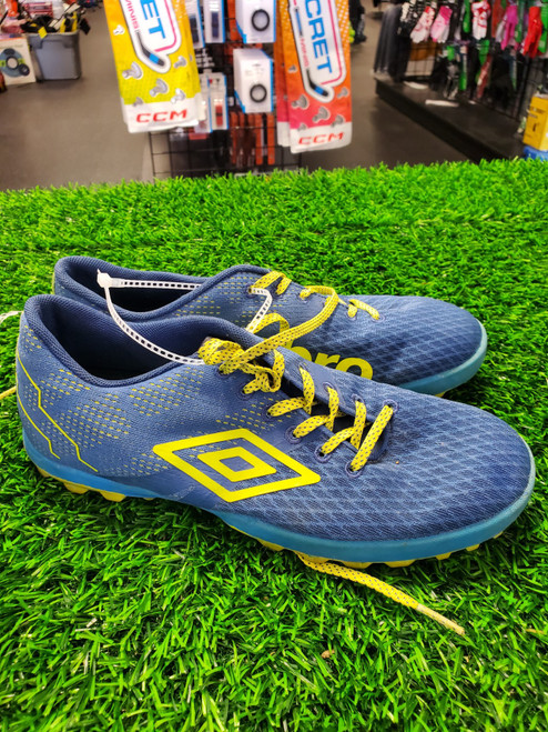 Vist Large View of Product Image Which is Used Umbro Soccer Turf Shoes Royal Blue Senior 9