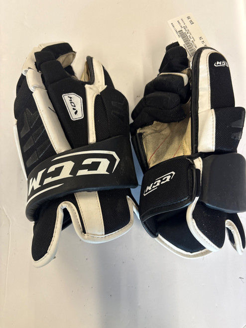Vist Large View of Product Image Which is Used CCM VECTOR V04 GLOVES Senior Gloves None 14"