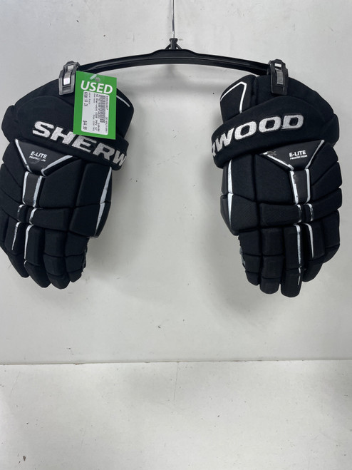 Vist Large View of Product Image Which is Used Sher-wood CODE TMP2 Senior Gloves Black 14"