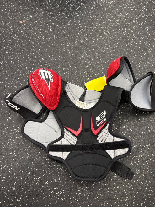 Vist Large View of Product Image Which is Used Easton S3 STEALTH Youth Shoulder Pads LG