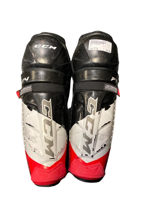 Vist Large View of Product Image Which is Used CCM JETSPEED Intermediate Shin Guards Black 12"