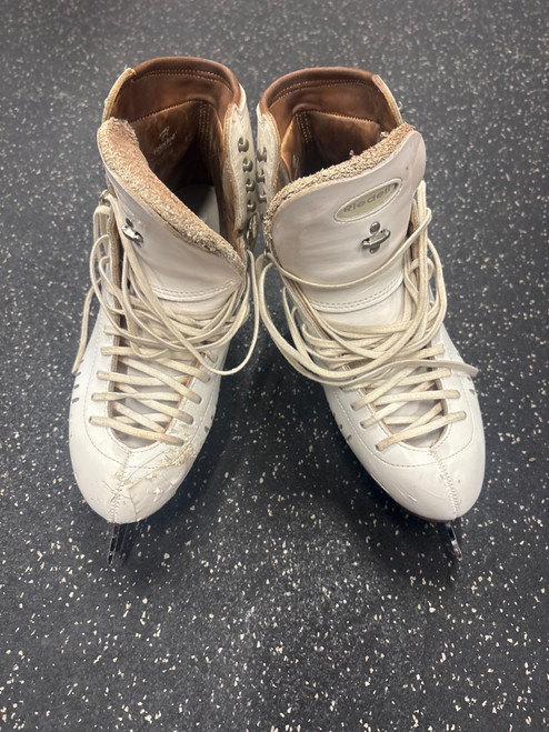 Vist Large View of Product Image Which is Used Riedell 1500 VISON SKATES WomensFigure Skate White Senior 8.5
